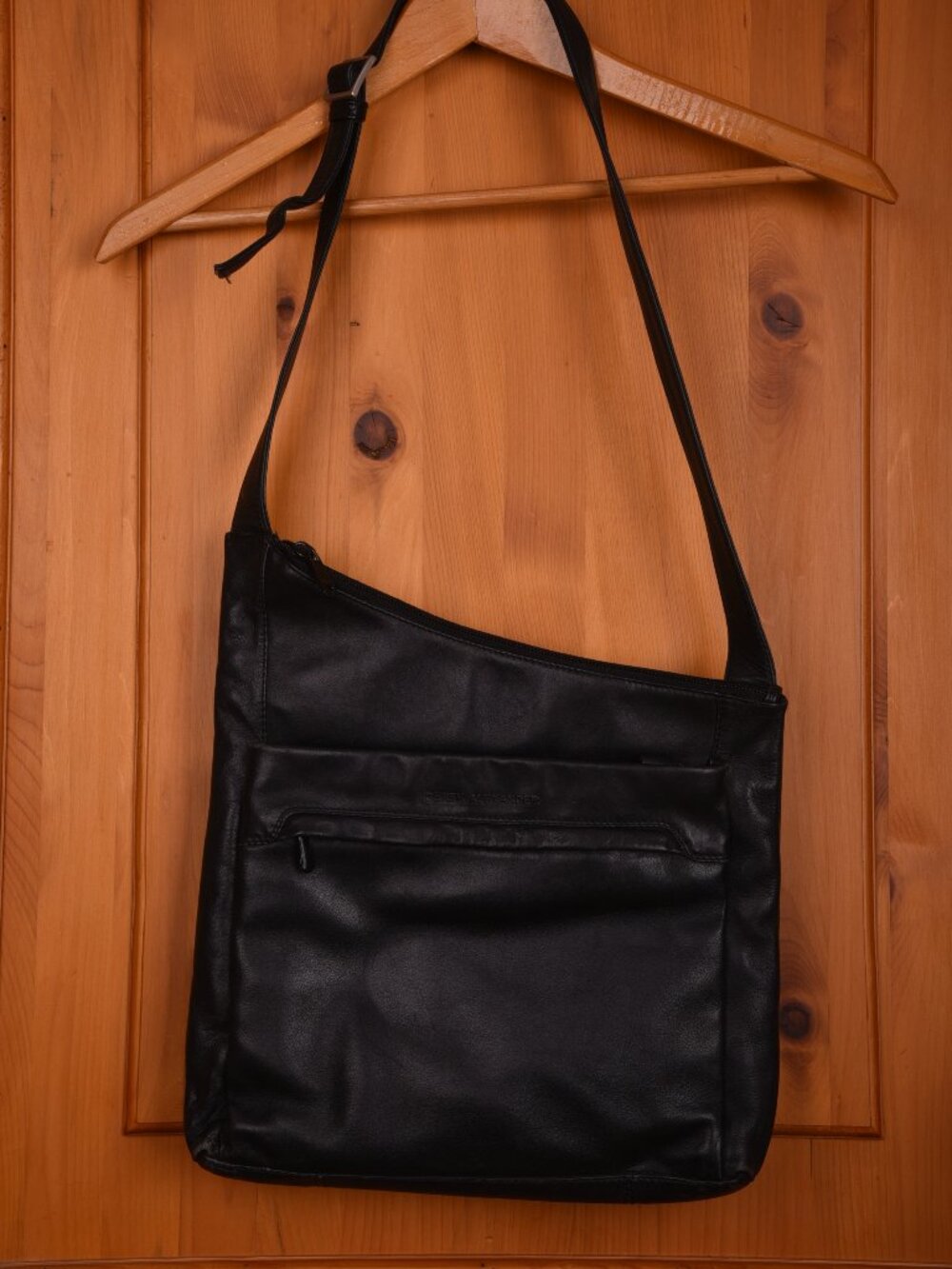 Derek Alexander Black Leather Bristol Angled Top Zip Crossbody Bag Purse